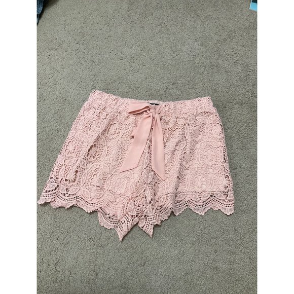NWT TORRID 00 Peachy 3.5" Crochet Pull On Shorts Boho - Picture 7 of 7
